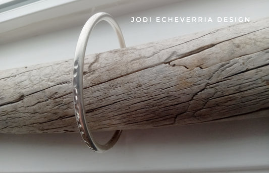 Single Stacking Bangle