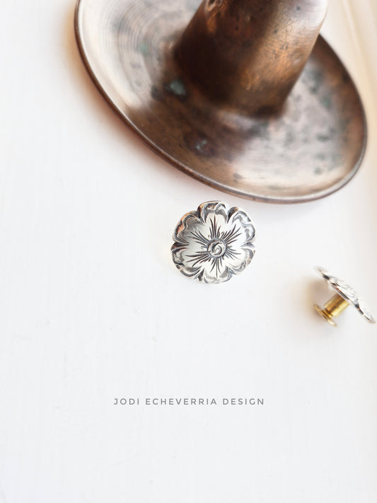 Flower Chicago Screw